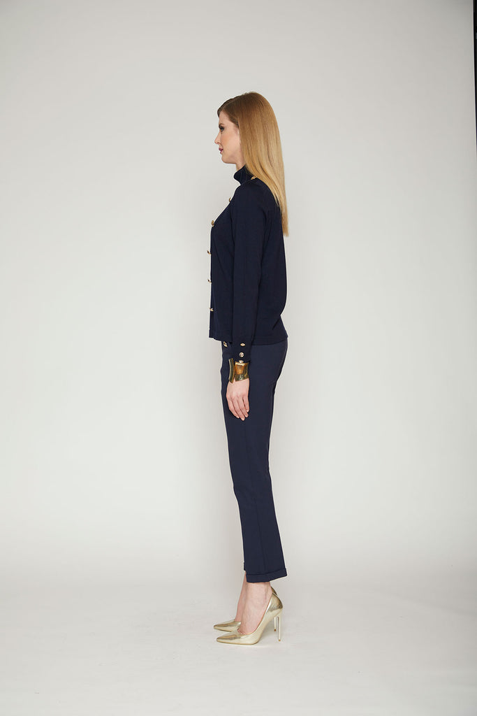 Maglia in pura lana con bottoni oro