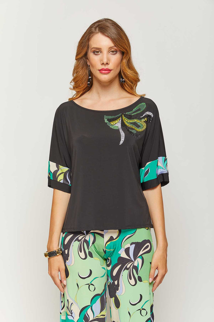 Casacca linea morbida in viscosa con strass