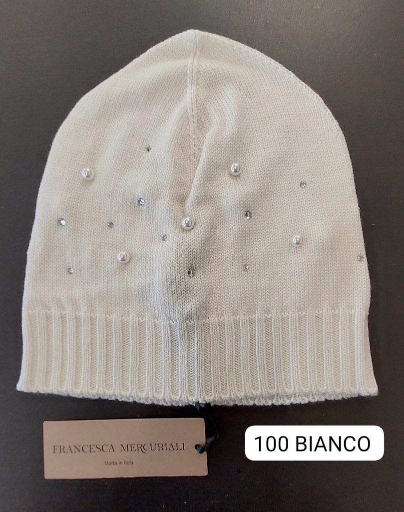 Berretta in pura lana con strass e perle