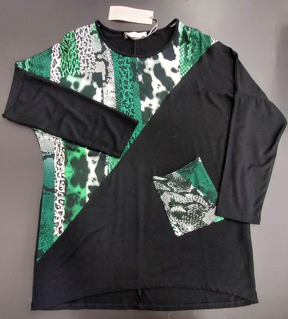 T-shirt svasata con tasca