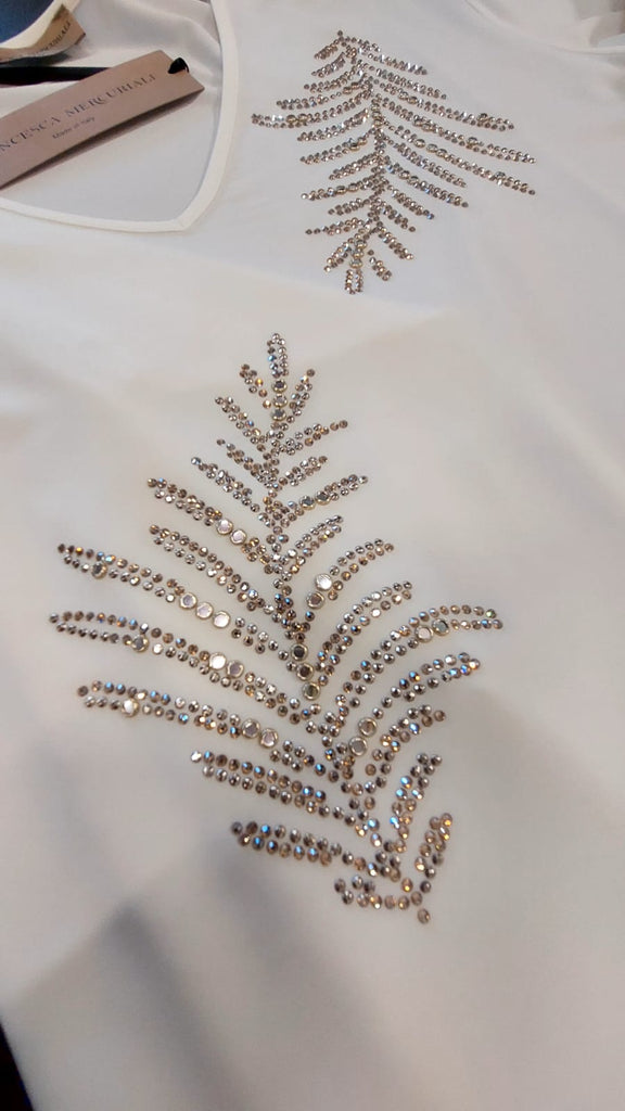 Completo in viscosa con inserti in tulle stampa oro
