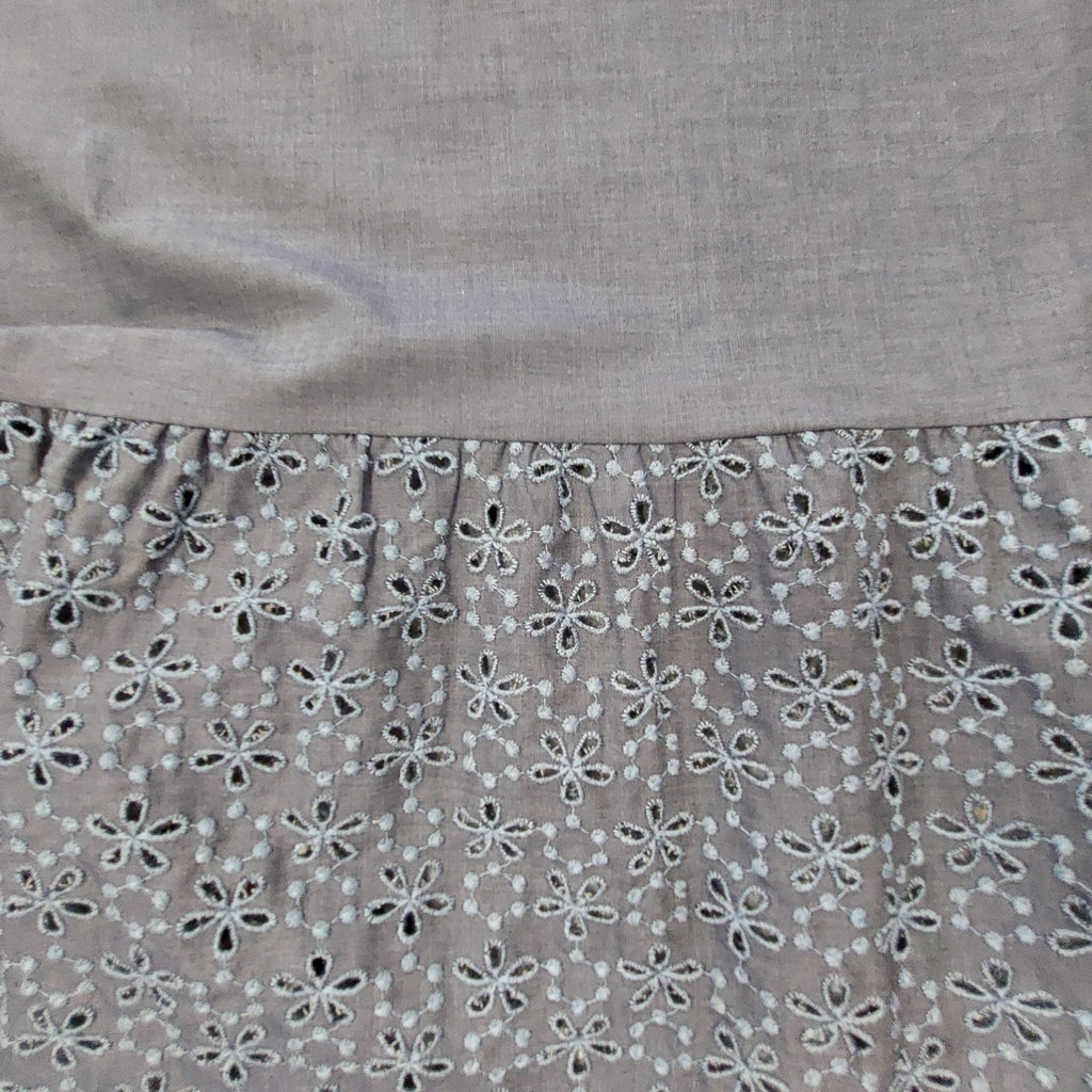 Abito lungo in chambray con sangallo